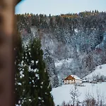 Дом отдыха Maison 3 Etoiles Entre Pistes Et Centre-ville, Billiard, Ping-pong, Ps3, Cheminee, Bbq, Animaux Admis Ла-Бресс