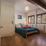 Maison 3 Etoiles Entre Pistes Et Centre-ville, Billiard, Ping-pong, Ps3, Cheminee, Bbq, Animaux Admis Дом отдыха Ла-Бресс