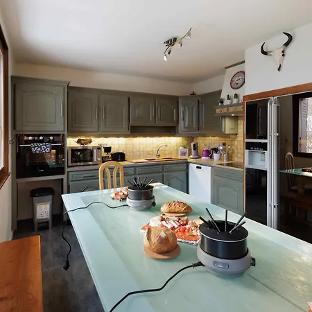 Maison 3 Etoiles Entre Pistes Et Centre-ville, Billiard, Ping-pong, Ps3, Cheminee, Bbq, Animaux Admis * La Bresse