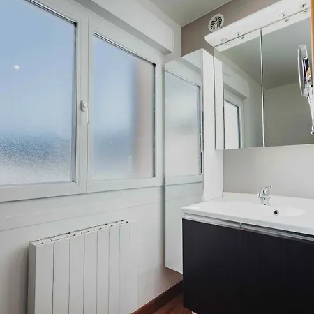Maison 3 Etoiles Entre Pistes Et Centre-ville, Billiard, Ping-pong, Ps3, Cheminee, Bbq, Animaux Admis Prázdninový dům