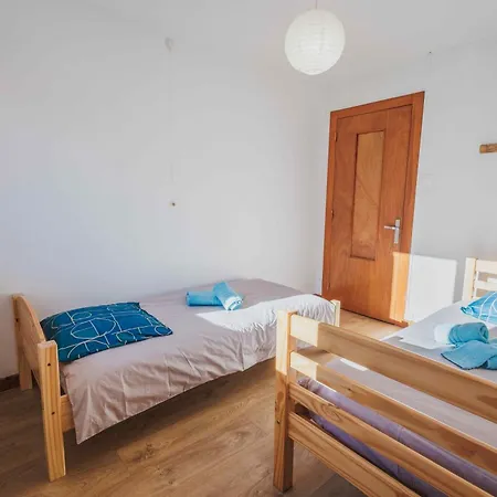 Maison 3 Etoiles Entre Pistes Et Centre-ville, Billiard, Ping-pong, Ps3, Cheminee, Bbq, Animaux Admis La Bresse