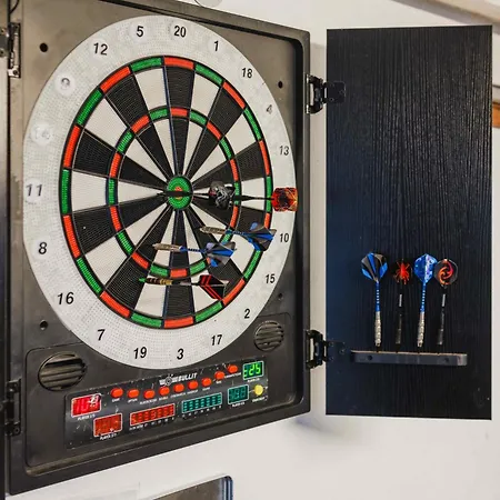 Maison 3 Etoiles Entre Pistes Et Centre-ville, Billiard, Ping-pong, Ps3, Cheminee, Bbq, Animaux Admis La Bresse