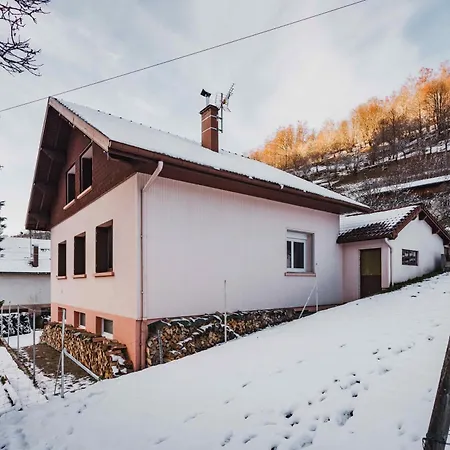 Maison 3 Etoiles Entre Pistes Et Centre-ville, Billiard, Ping-pong, Ps3, Cheminee, Bbq, Animaux Admis Prázdninový dům *