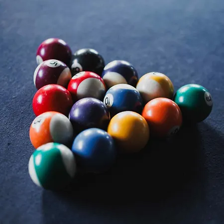 Prázdninový dům Maison 3 Etoiles Entre Pistes Et Centre-ville, Billiard, Ping-pong, Ps3, Cheminee, Bbq, Animaux Admis *