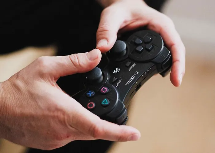 Maison 3 Etoiles Entre Pistes Et Centre-ville, Billiard, Ping-pong, Ps3, Cheminee, Bbq, Animaux Admis